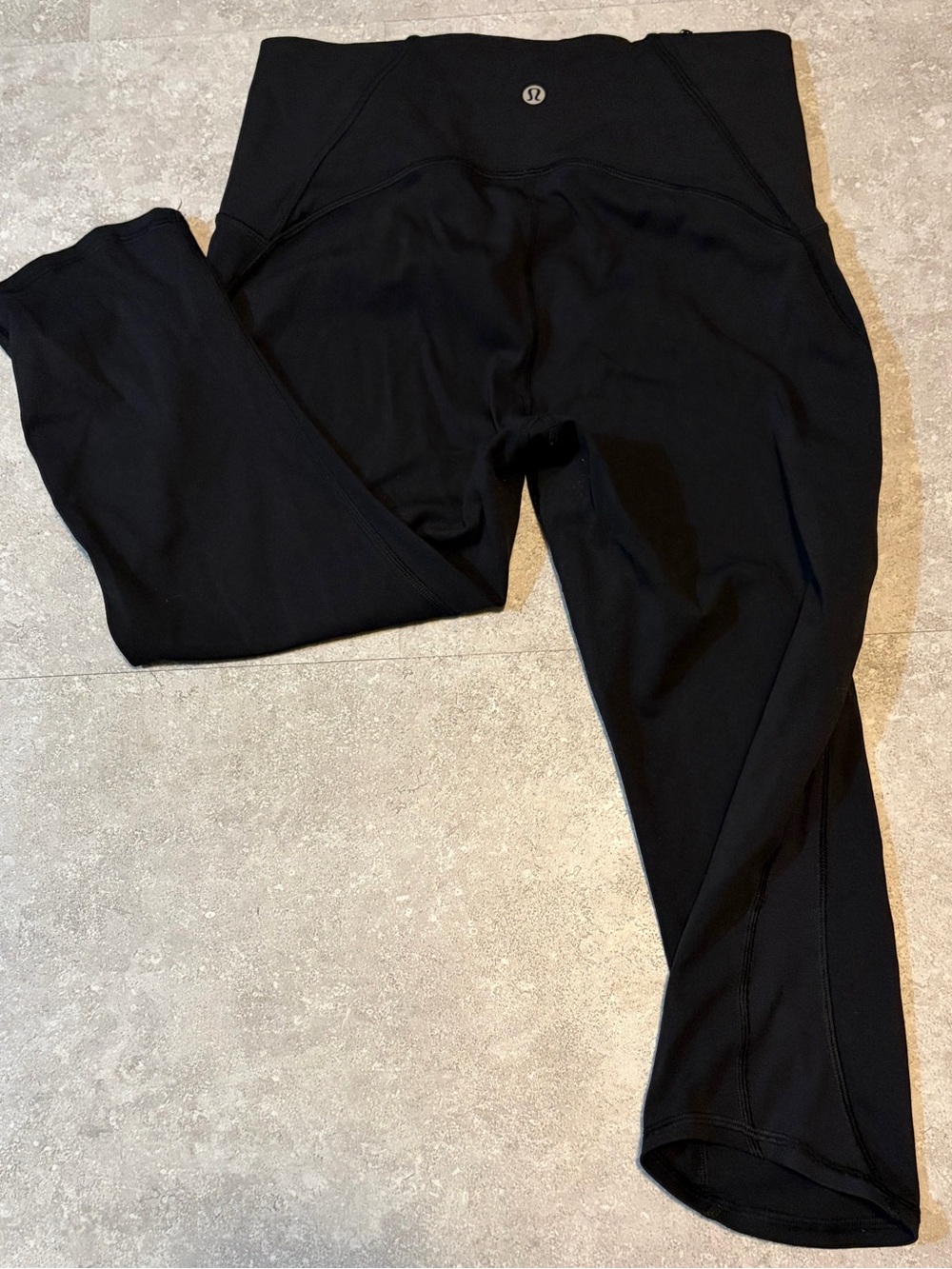 lululemon athletica Black High-Rise knee length Leggings